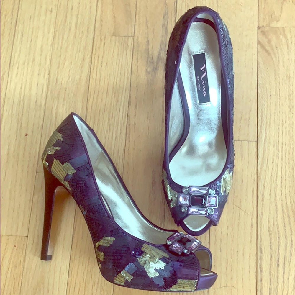 Purple and gold high heel shoes